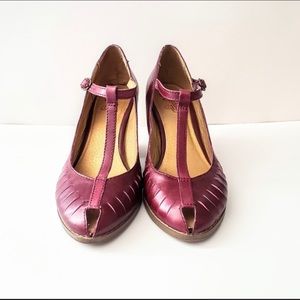 Seychelles Burgundy Leather T Strap Heels Size 7.5